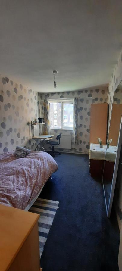 Double Bedroom In Liverpool Eksteriør bilde
